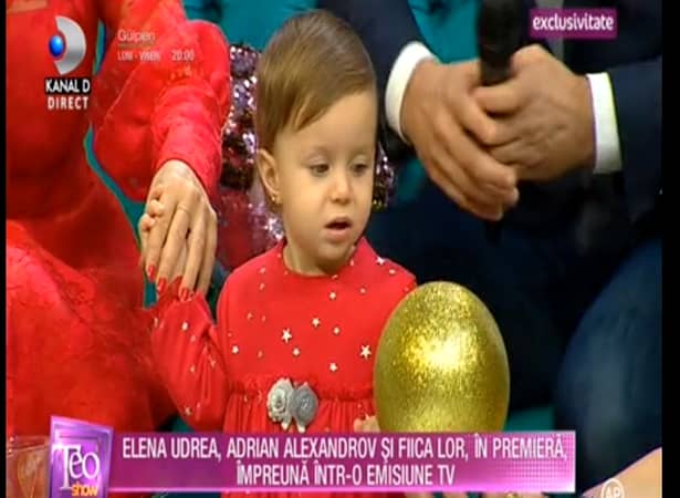 Elena Udrea și familia, apariție de senzație la Teo Show! A venit îmbrăcată la fel ca micuța ei, Eva – Foto