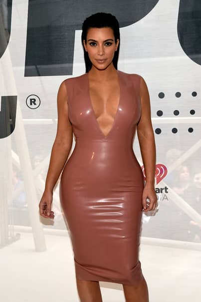 Kim Kardashian, ţinută de infarct! Vedeta a fost la un pas să arate tot, în public!