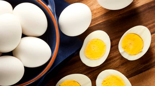 Medicii avertizează în privința consumului de ouă! Ce se întâmplă dacă mănânci 3 pe zi