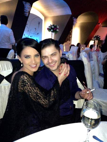 Cât de mult s-a schimbat Adelina Pestrițu de la prima sa nuntă, cea cu Liviu Vârciu. Au trecut 10 ani de atunci. FOTO
