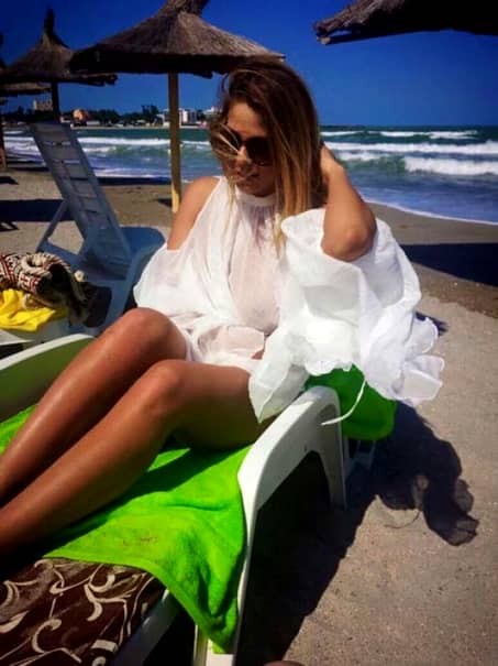 Roxana Nemeş, incredibil de PROVOCATOARE la plajă