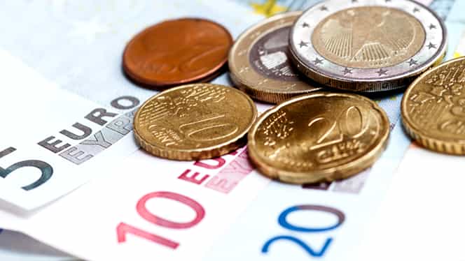 CURS BNR. Euro şi dolarul, pe creştere