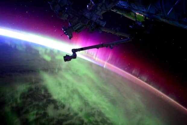 Imagini spectaculoase cu aurora boreală văzută din spaţiu GALERIE FOTO ŞI VIDEO