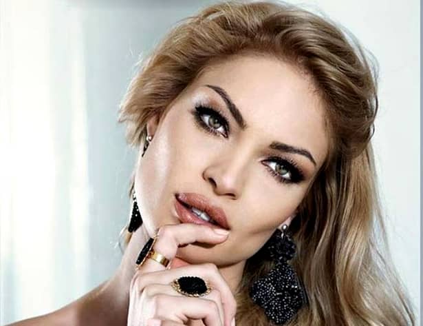 Valentina Pelinel, cele mai frumoase poze din cariera sa de model