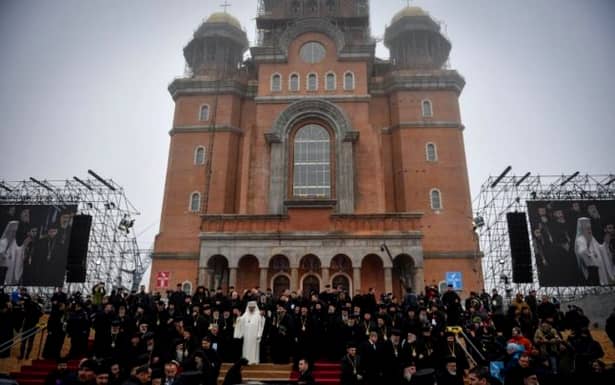 Papa Francisc și Patriarhul Daniel vor rosti rugăciuni la Catedrala Mântuirii Neamului