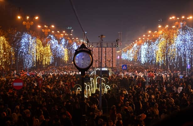Trafic restricţionat în Bucureşti, din cauza concertului de Revelion din Piața Constituției! Rute ocolitoare