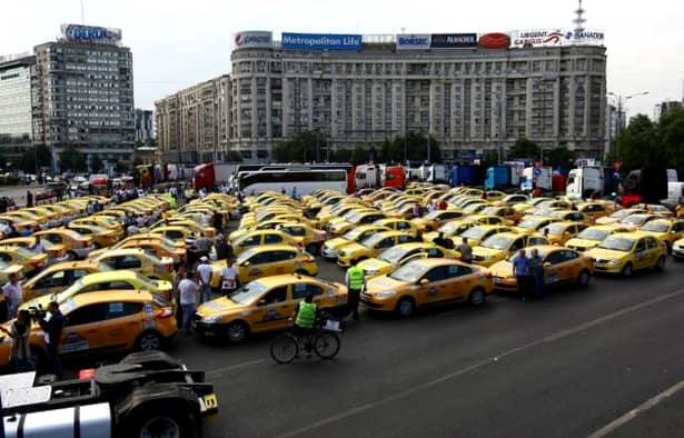 Protest taximetriști, miercuri, 13 februarie, la Guvern. Restricții de trafic în București, rute ocolitoare.