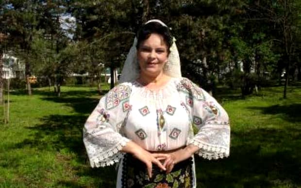 Doliu în muzica populară românească! A murit Ileana Bacîtea, solistă renumită a Ansamblului folcloric „Doina Gorjului”