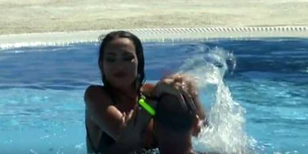 Imagini-bombă cu Margherita şi Cosmin Seleşi! Cum au fost prinşi în piscină
