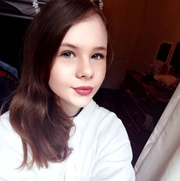 O fetiţă de 11 ani s-a sinucis după ce a văzut nişte poze pe Instagram!