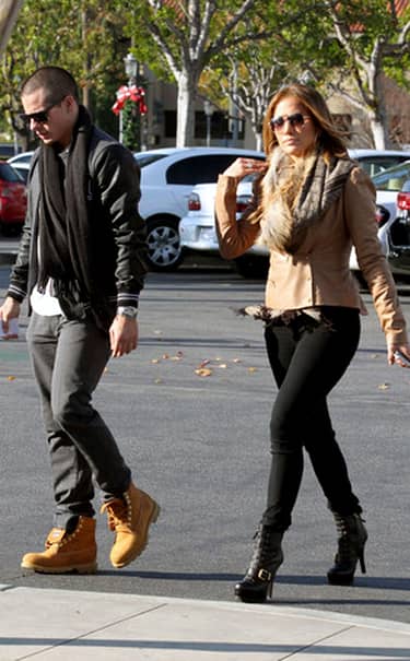 Jennifer Lopez şi iubitul cu 18 ani mai tînăr, într-un video devenit viral pe internet! GALERIE FOTO