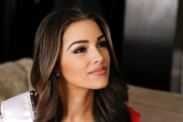 GALERIE FOTO. O fostă Miss Universe s-a despărţit de iubitul fotbalist pentru că el a refuzat să facă dragoste cu ea
