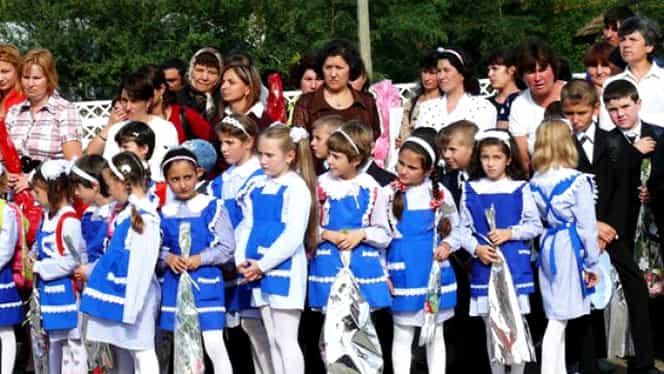 Ecaterina Andronescu vrea o nouă schimbare în școli! Ministrul Educației cere uniforme obligatorii