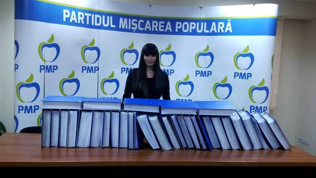 Elena Băsescu în costum de baie, după 3 nașteri! Cum arată fiica fostului președinte