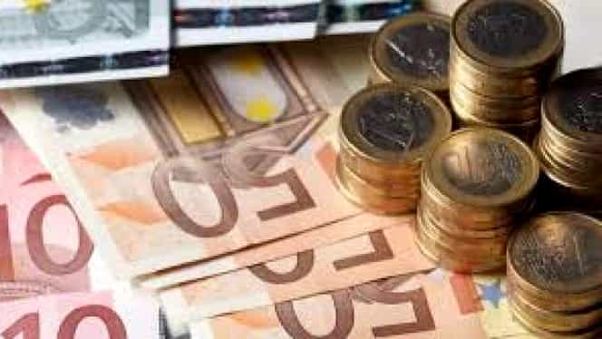 Curs valutar BNR azi, 12 noiembrie 2018: euro scade
