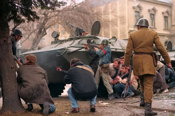 Așa a fost acum 29 de ani, la Revoluția din decembrie 1989. Oamenii au crezut în ea...