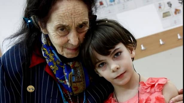 Detalii cutremurătoare despre ÎNMORMÂNTAREA Adrianei Iliescu! Ce i-a lăsat moştenire Elizei, fetiţa ei de 11 ani