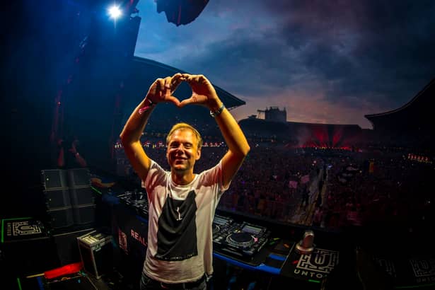 Armin van Buuren a mixat pana la 9 dimineața la Untold. Ce a declarat despre România!