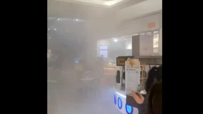 Incendiu la Afi Cotroceni, în zona restaurantelor VIDEO