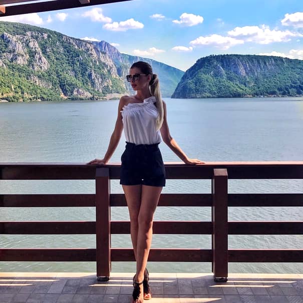 Ioana Filimon, cea mai frumoasă concurentă de la Ferma! Miss România face furori la Pro TV