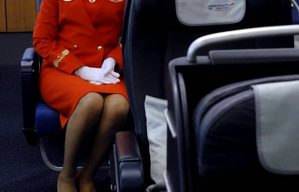 Stewardese plătite în funcţie de greutate! Motivul este halucinant!