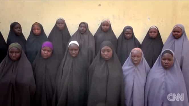 Boko Haram a trimis o dovadă că tinerele răpite în 2014 sunt în viaţă
