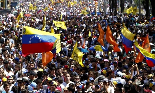 Ce se întâmplă în Venezuela! Criză politică: SUA și Rusia, poziții diametral opuse