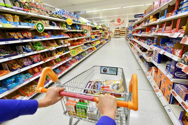 Viceprimarul Capitalei vrea să închidă supermarketurile în weekend