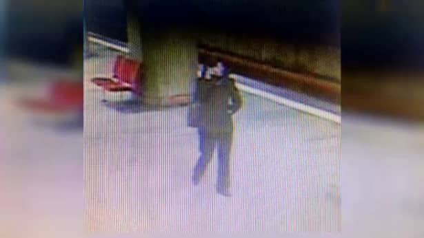 Foto. Update. Femeia care a împins o tânără în faţa metroului a fost reţinută! Suspecta s-a recunoscut în imaginile video