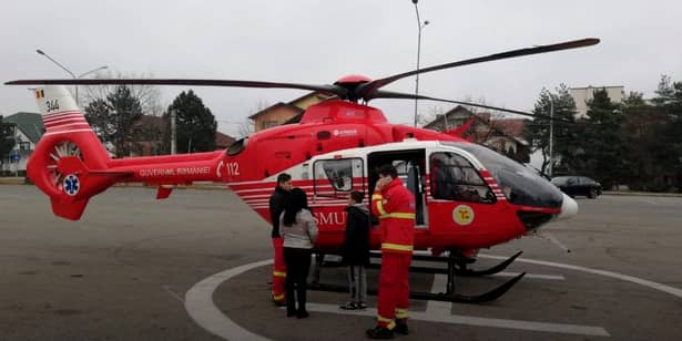 O femeie însărcinată în 6 luni a murit în ambulanța ce o ducea către un elicopter SMURD! Avea 23 de ani