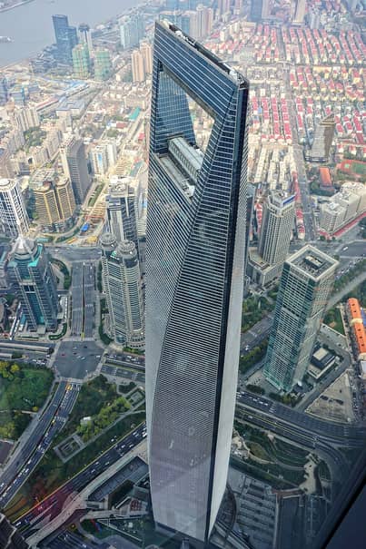 Cele mai înalte 10 clădiri din lume: Shanghai World Financial Center - 592 m, 101 etaje. A doua clădire, ca înălțime din Shanghai, China