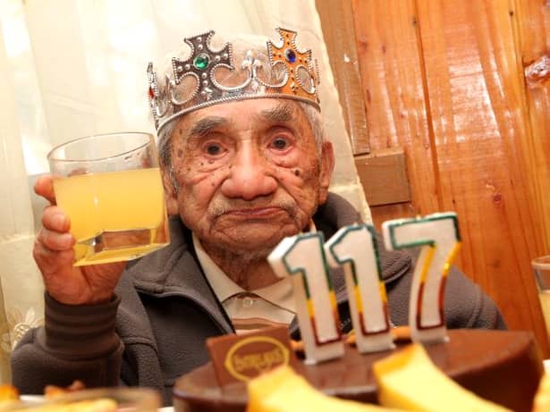 A fost descoperit cel mai bătrân om din lume! Avea patru ani când s-a născut cel mai bătrân om din Cartea Recordurilor!