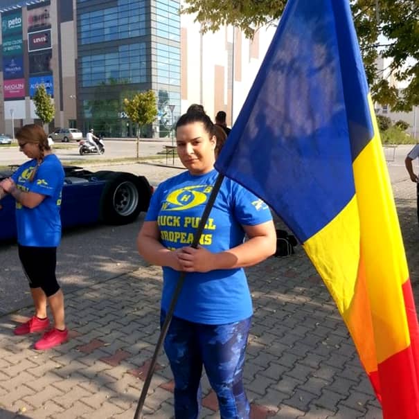 Adriana Geamănu, cea mai puternică femeie din România, la Românii au Talent