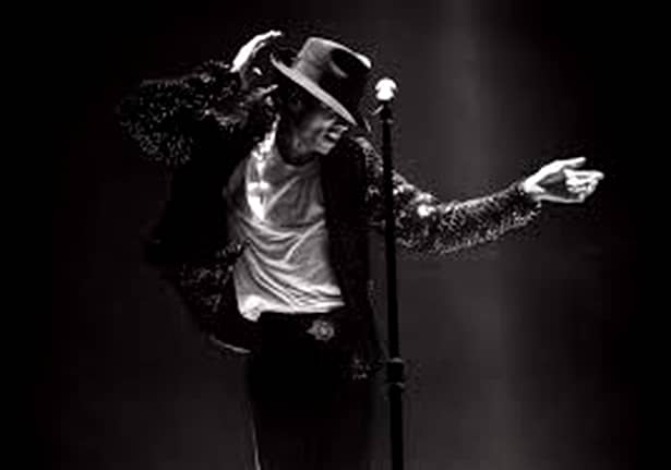 Michael Jackson ar fi împlinit azi 60 de ani (16)