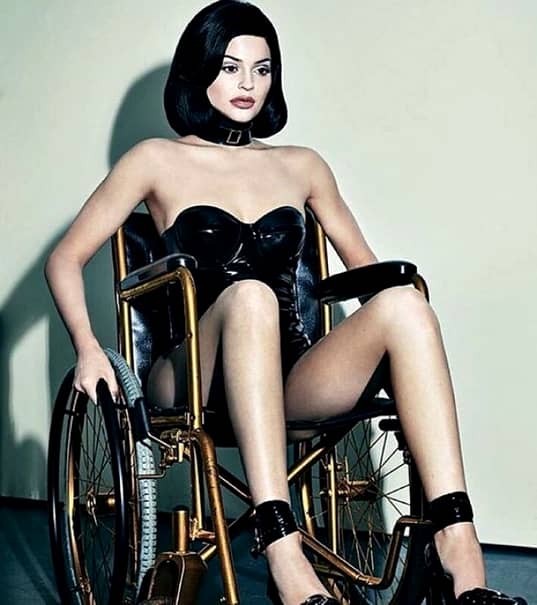 GALERIE FOTO. Kylie Jenner, un nou pictorial provocator