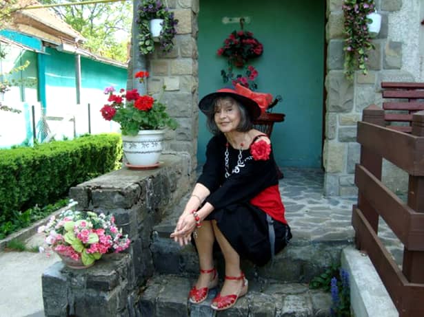 Cum arată Marina Voica, la vârsta de 82 de ani! Artista, fotografiată pe plajă