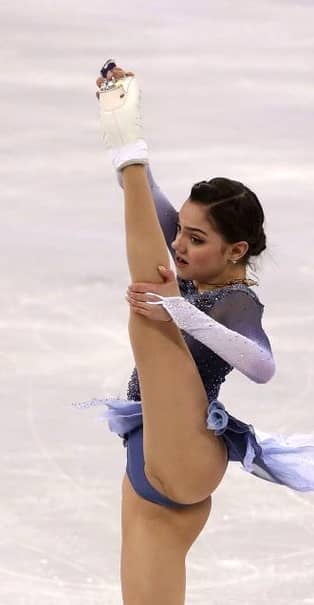Gafa secolului la Jocurile Olimpice de Iarnă! Echipamentul a cedat şi patinatoarea rusă a păţit ruşinea vieţii!