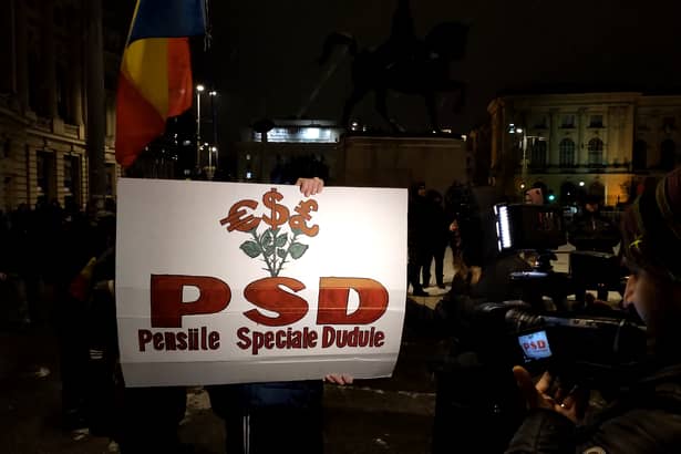Protest 10 ianuarie la Ateneul Român! Imagini Live Video! Cu ce pancarte au fost așteptați liderii Europei la București