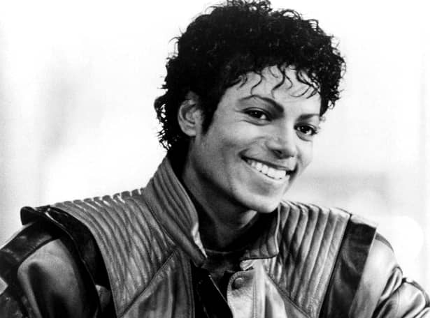 Michael Jackson ar fi împlinit azi 60 de ani. Video cu pisele celebre