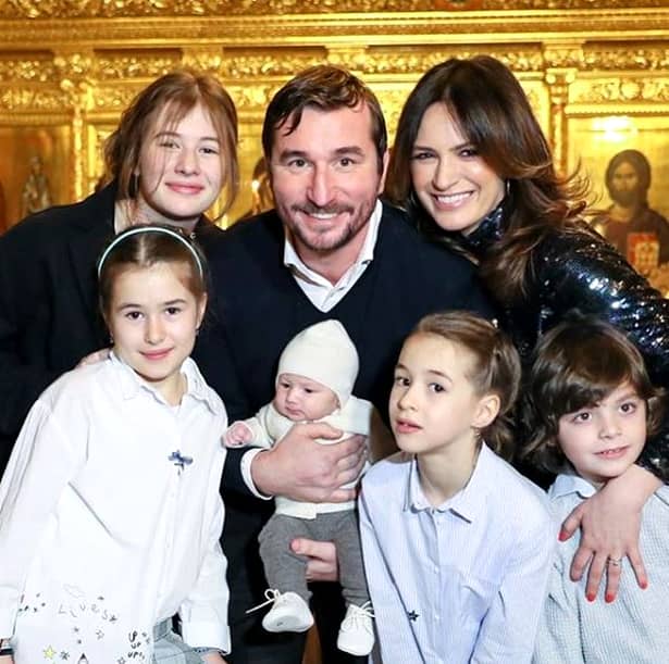 Maria Marinescu și Alin Petrache au o familie frumoasă cu 5 copii