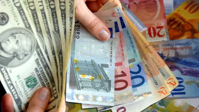 CURS BNR. Dolarul şi francul elveţian, în creştere după vacanţa de Paşte