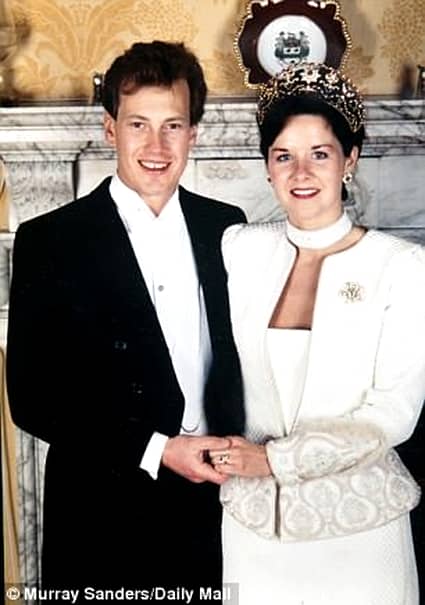 Nunta gay la Casa Regală! Vărul Reginei Elisabeta se așează la casa lui!