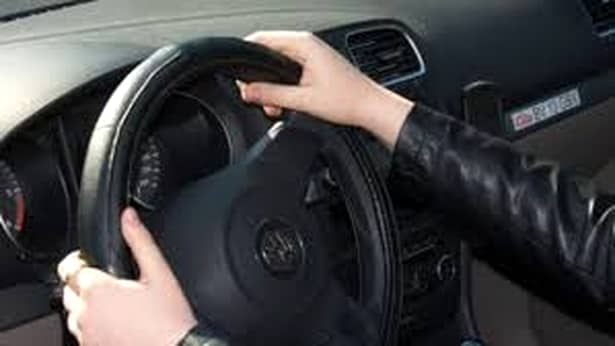 Proiect de lege, noutăți pentru șoferi: Aceștia și-ar putea alege perioada în care vor avea permisul suspendat