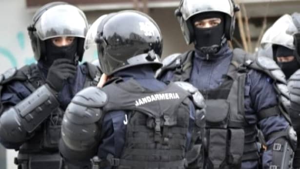 Proteste de 1 decembrie, la Alba Iulia: „Interzis Jandarmeriei Române”