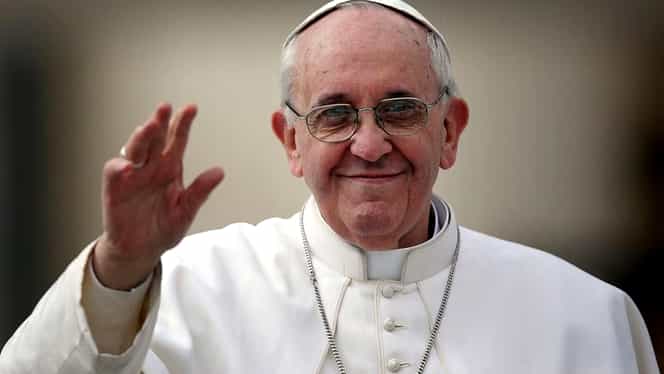Papa Francisc a fost operat în secret la o clinică din Roma