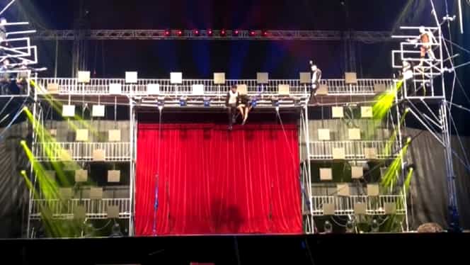 O acrobată a murit după ce a căzut pe scenă de la înălțime! Tragedia s-a petrecut în fața spectatorilor. Ce s-a întâmplat