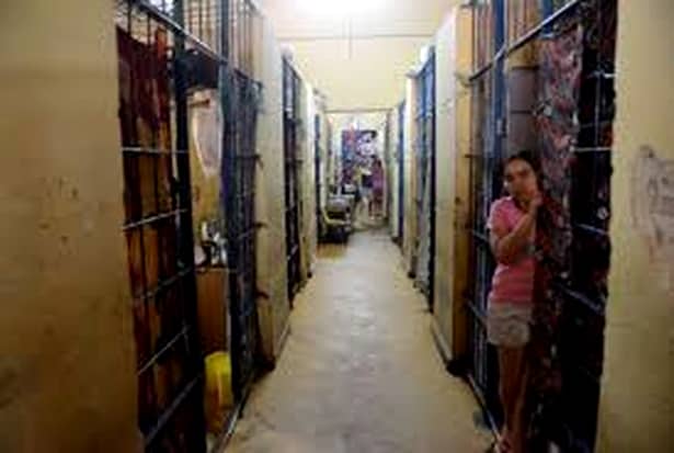 Primele imagini cu Elena Udrea din închisoare! Ce făcea fostul ministru în Costa Rica. FOTO