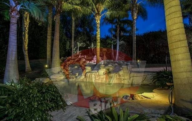 Imagini cu vila de 7 milioane de dolari a lui Mr. Pink! Aici se răsfață Monica și Ramona Gabor, în Malibu
