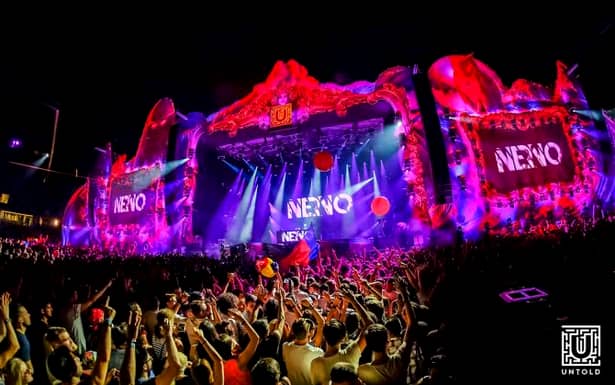 Într-un comunicat trimis de cei care se ocupă de structura festivalului, se arată că unul dintre cele mai așteptate festivaluri de muzică din Europa va avea o ediție specială aniversară. ”Festivalul Untold, devenit un fenomen internaţional, îşi deschide porţile tărâmului magic în 2019, în perioada 1-4 august la Cluj-Napoca. Unul dintre cele mai aşteptate evenimente muzicale din Europa a ajuns la cea de-a cincea ediţie care va fi una aniversară şi de neuitat, pentru fanii festivalului
