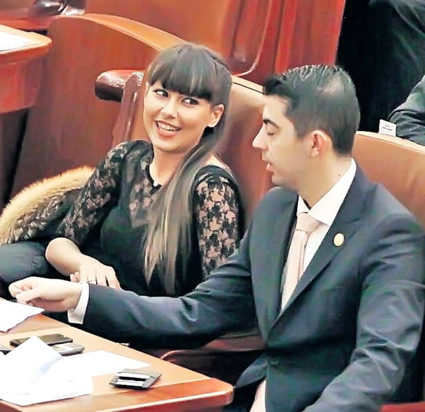 Cătălina Ştefănescu ar fi fosta iubită a lui Liviu Dragnea! Conform lui Ponta, liderul PSD a vrut să o angajeze la SRI